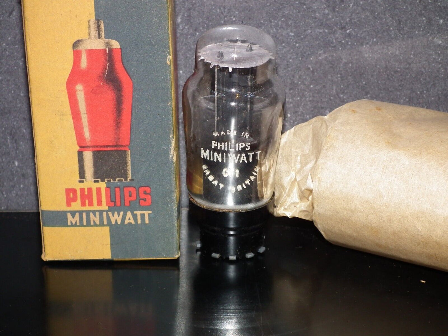 CY1 Philips NOS NIB Made by Mullard Great Britain