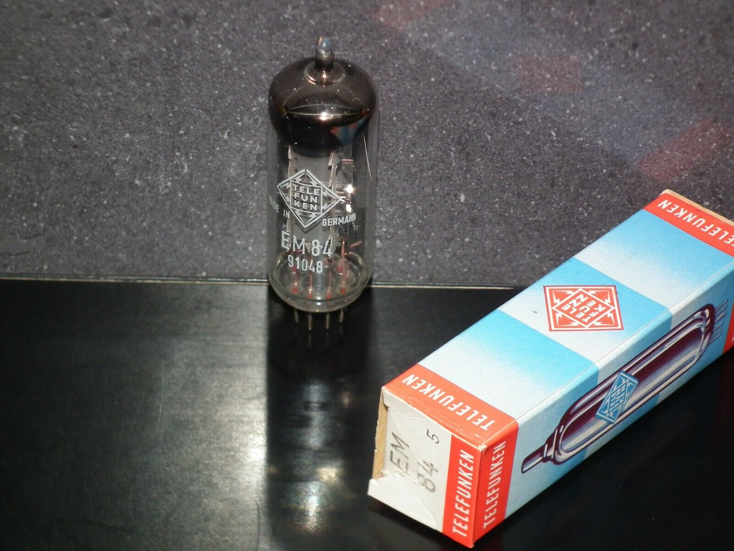 EM84 Telefunken NOS NIB Magic Eye Tuning Eye Old European Tube Radio Receivers