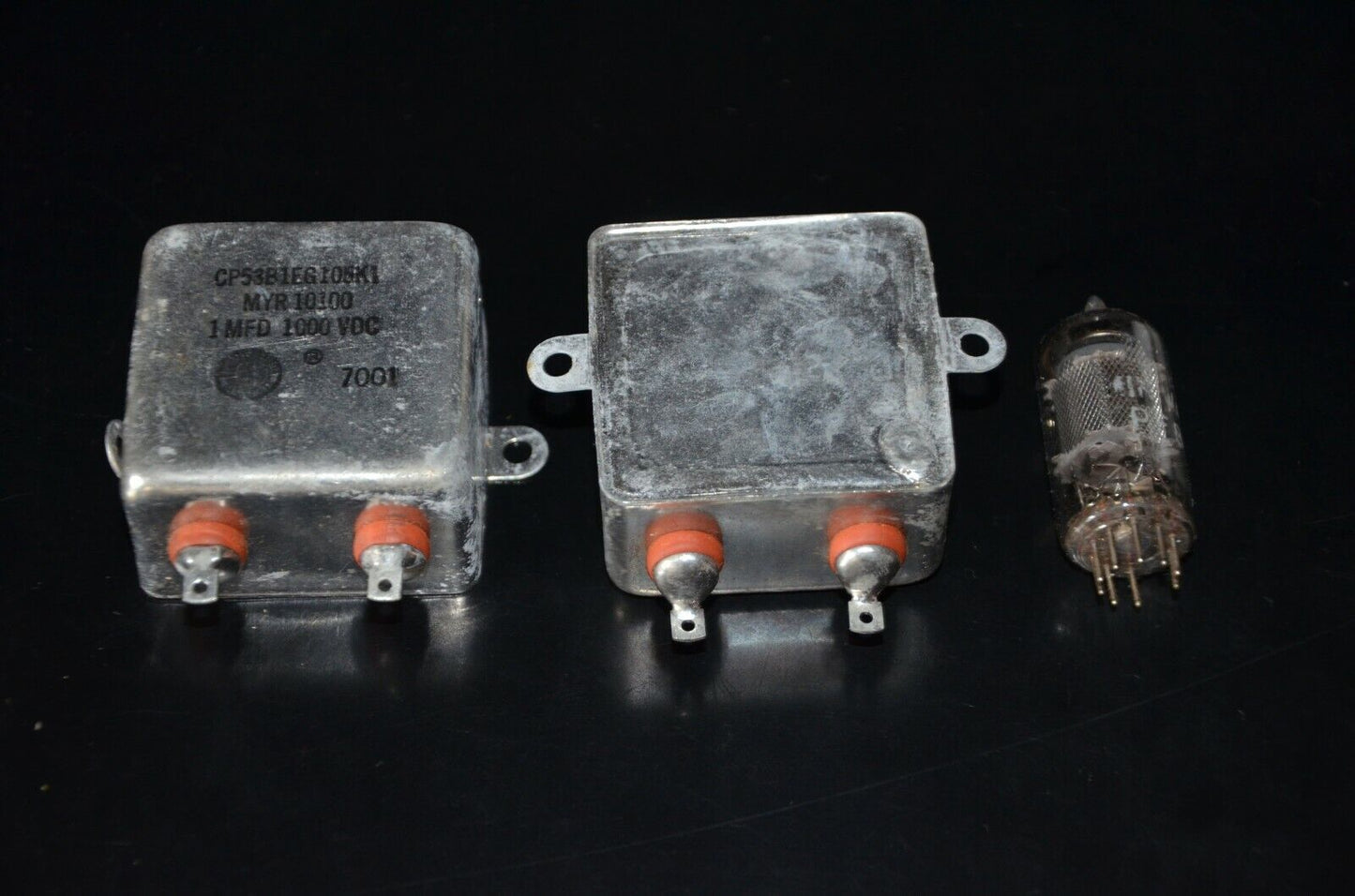 NOS WEST CAP SPRAGUE PIO hermetically sealed capacitor 1u 1000V CP53B1EG105K1