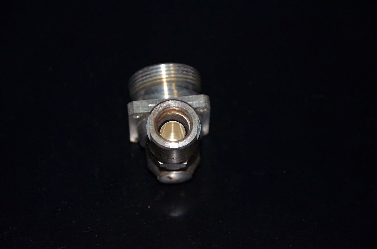 One NOS Spinner 7/16" DIN Female Silver plated coax connector made in W.Germany