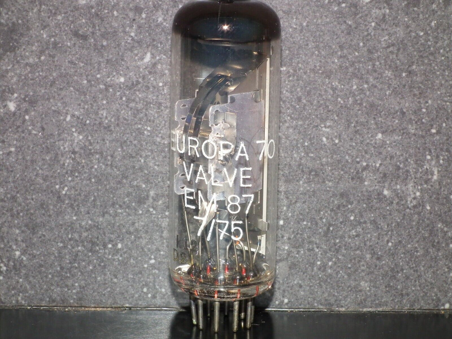 EM87 Valvo Hamburg Germany tuning eye tube Indicator NOS NIB EUROPA70