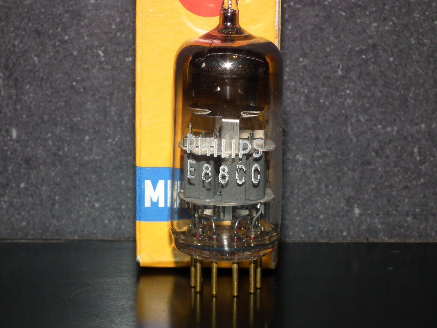 E88CC 6922 Philips Heerlen Holland Premium ECC88 6DJ8 Tested NOS 7LH Delta8D1