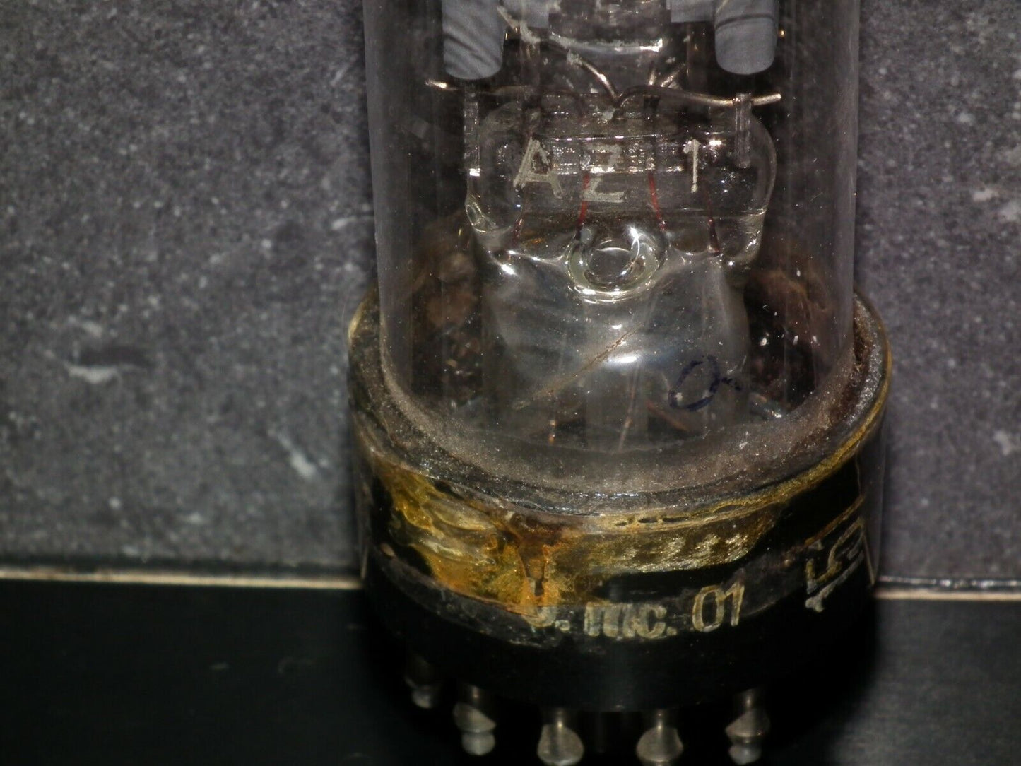 AZ11 Telefunken, folded getter USED tested nearly 100% AZ1