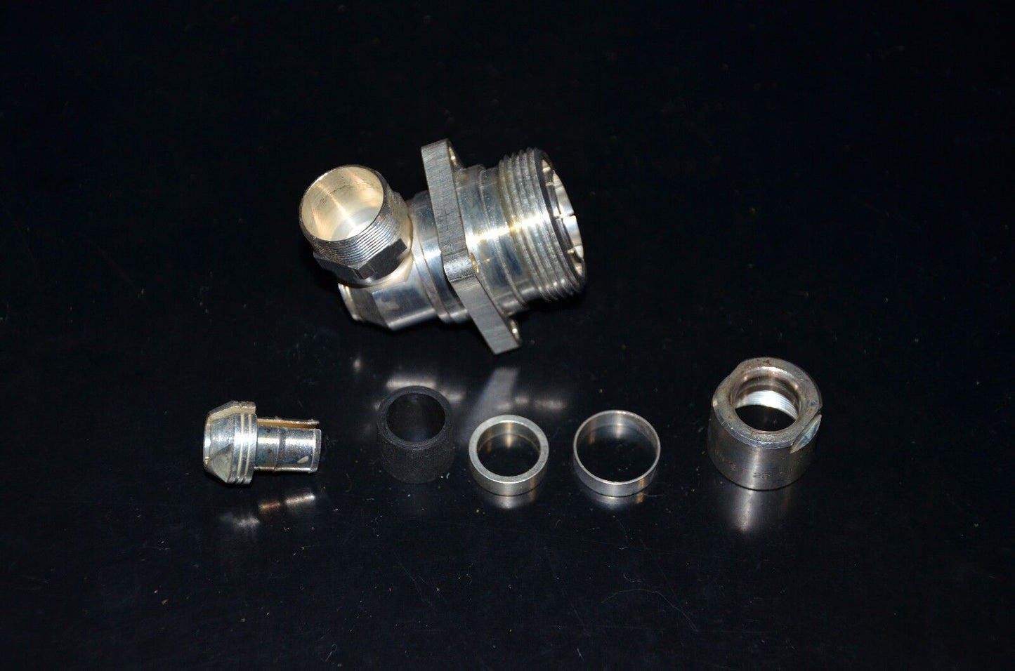 One NOS Spinner 7/16" DIN Female Silver plated coax connector made in W.Germany