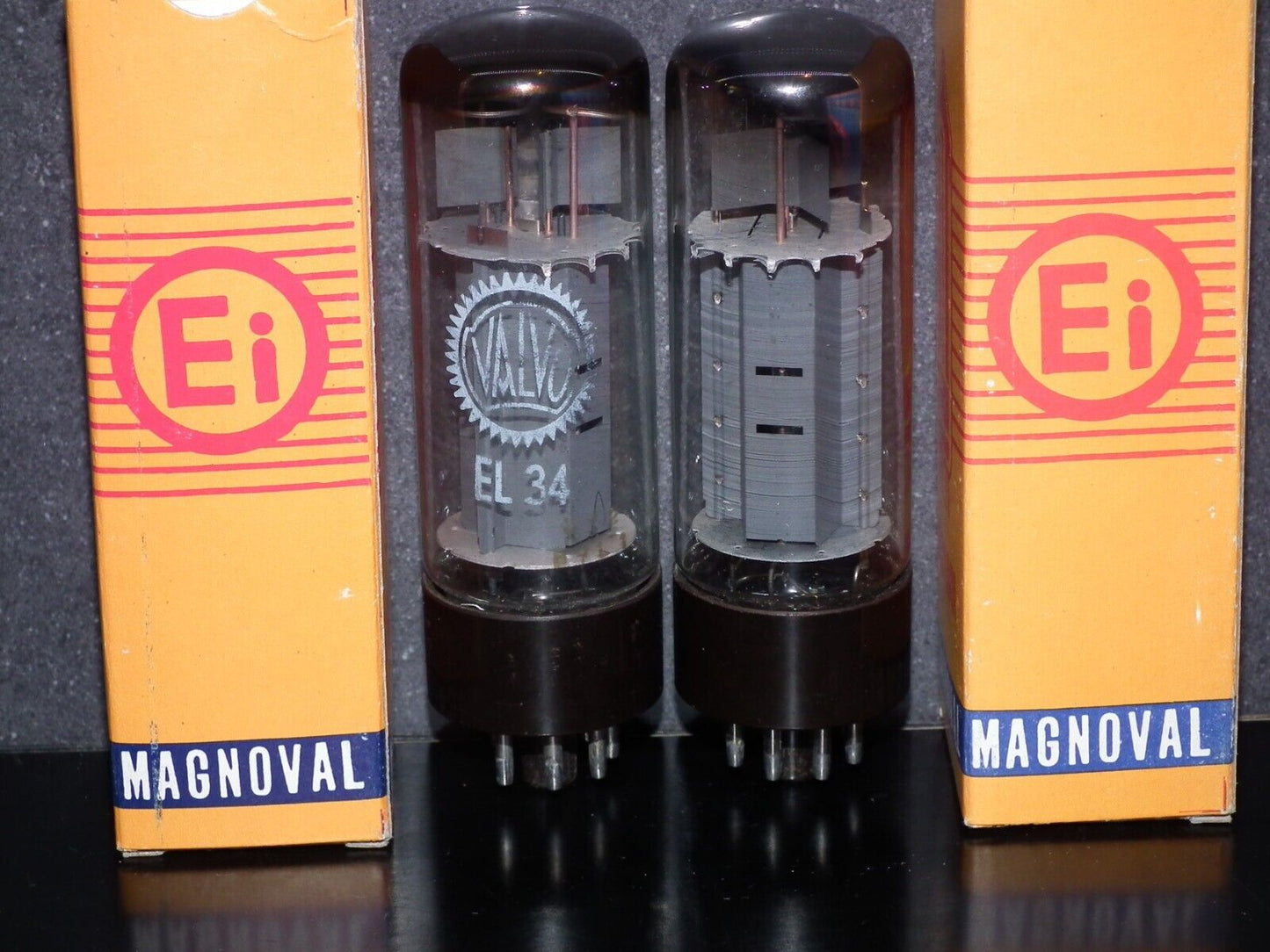 EL34 6CA7 Mullard Xf2 OO Getter Welded Anodes Platinum Matched Pair Tested 75%