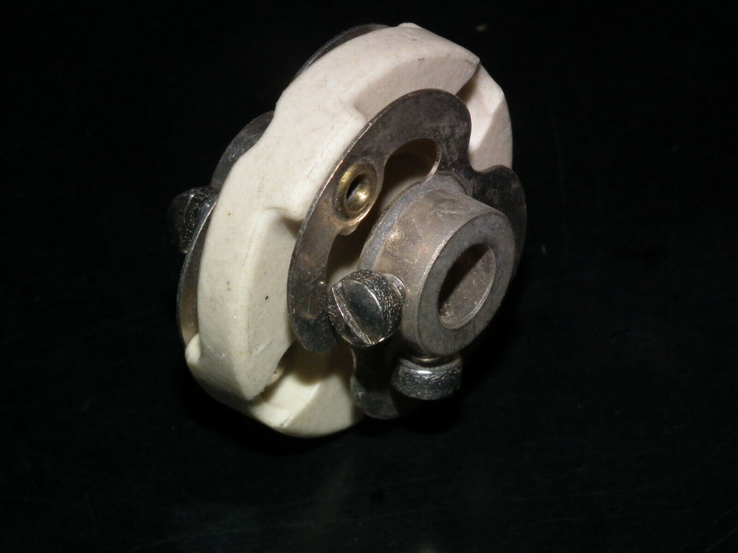 CERAMIC 1/4" FLEXIBLE SHAFT COUPLER EXTENDER - HAMMARLUND FC46S Collins Heathkit