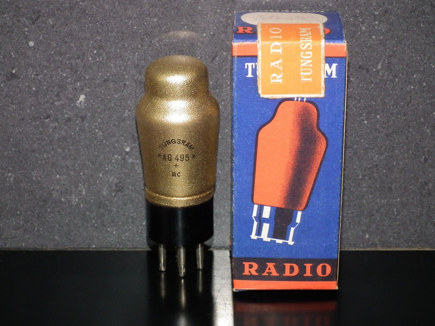 One (1 pcs) AG495 Tungsram REN904 NOS NIB