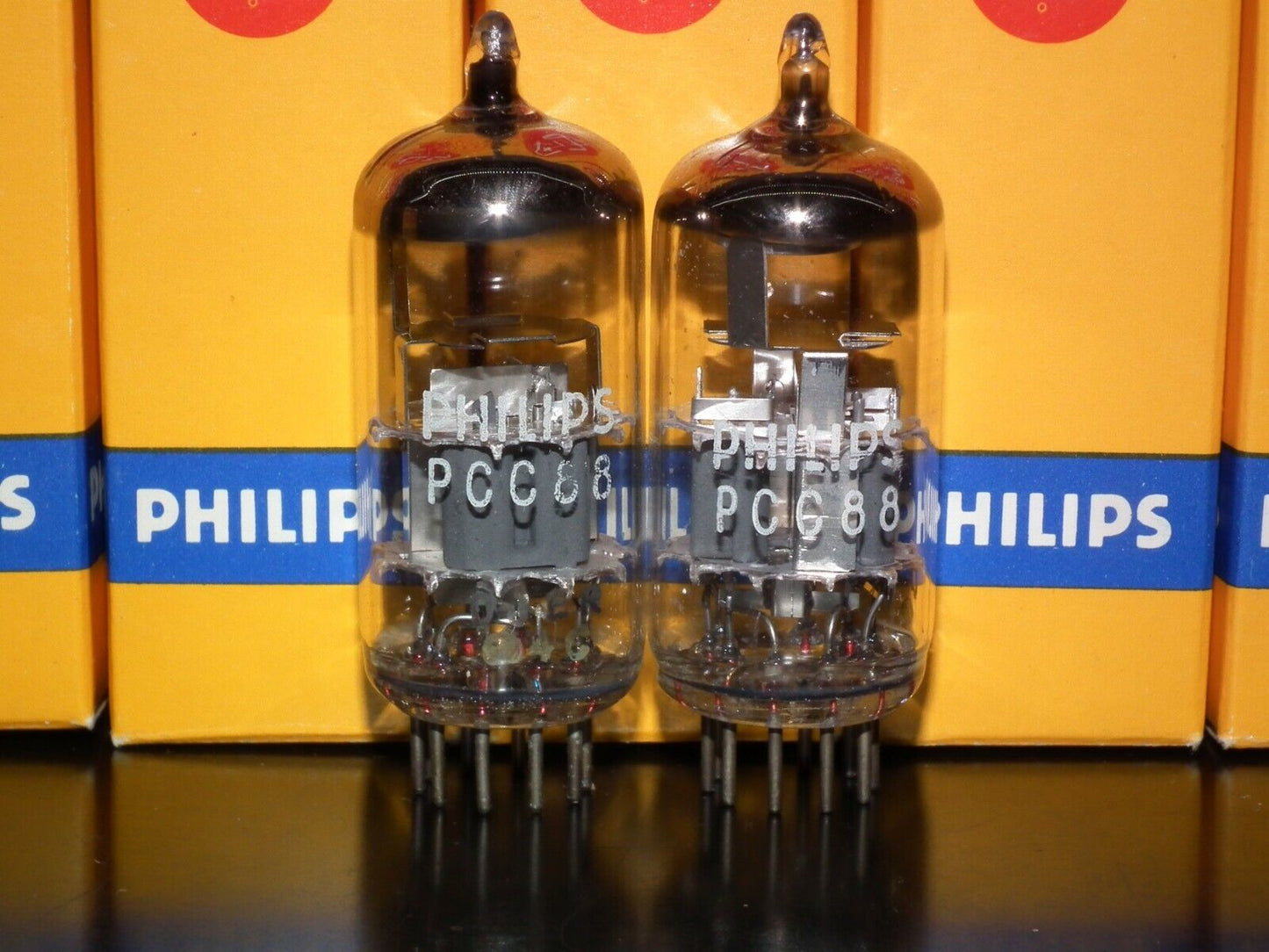 PCC88 Philips 7DJ8 Platinum Matched Pair Dual Stage Getter early 60s