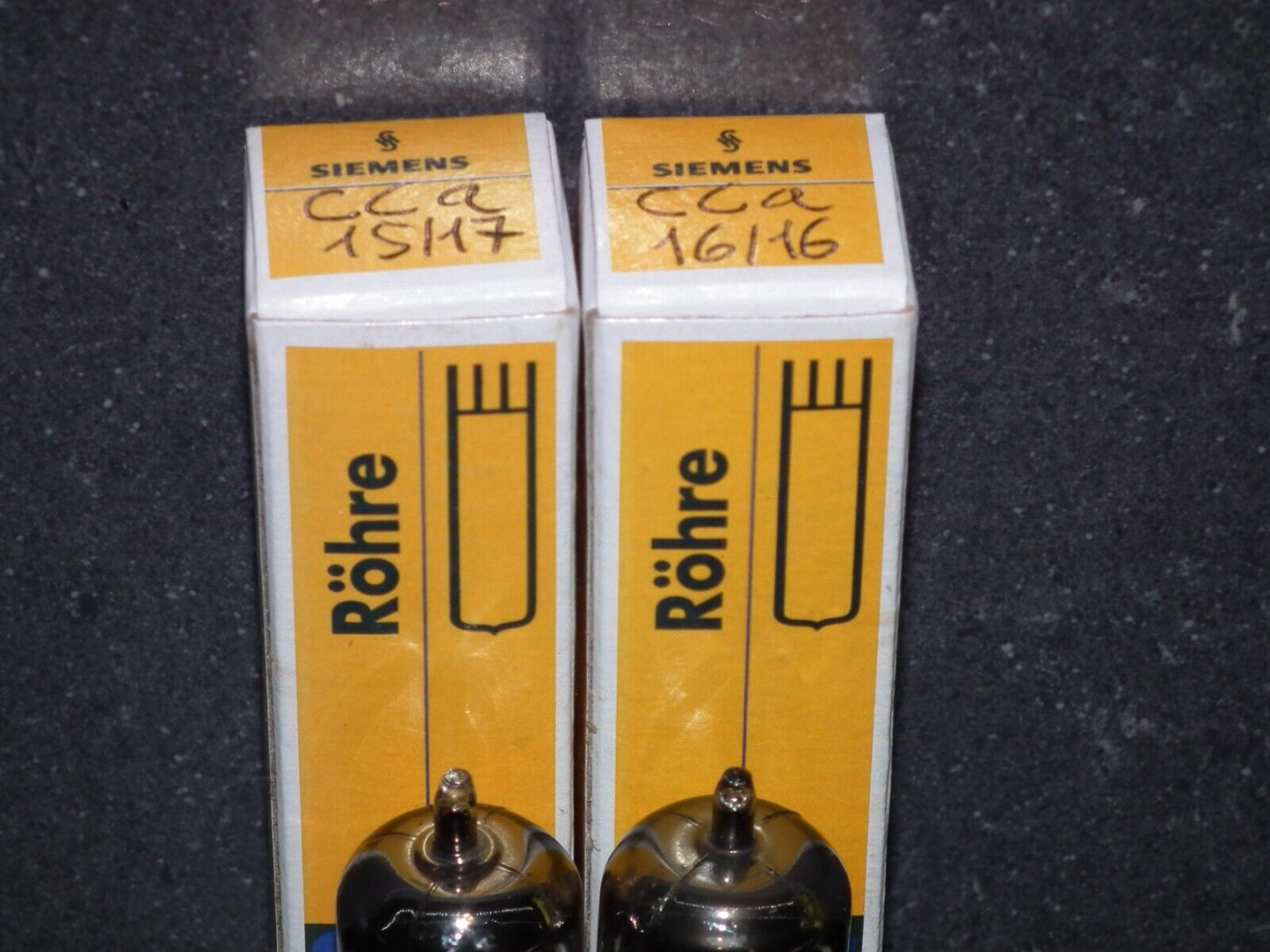 Matched Pair CCa Siemens GRAY SHIELD E88CC ECC88 Tested NOS Balanced sections