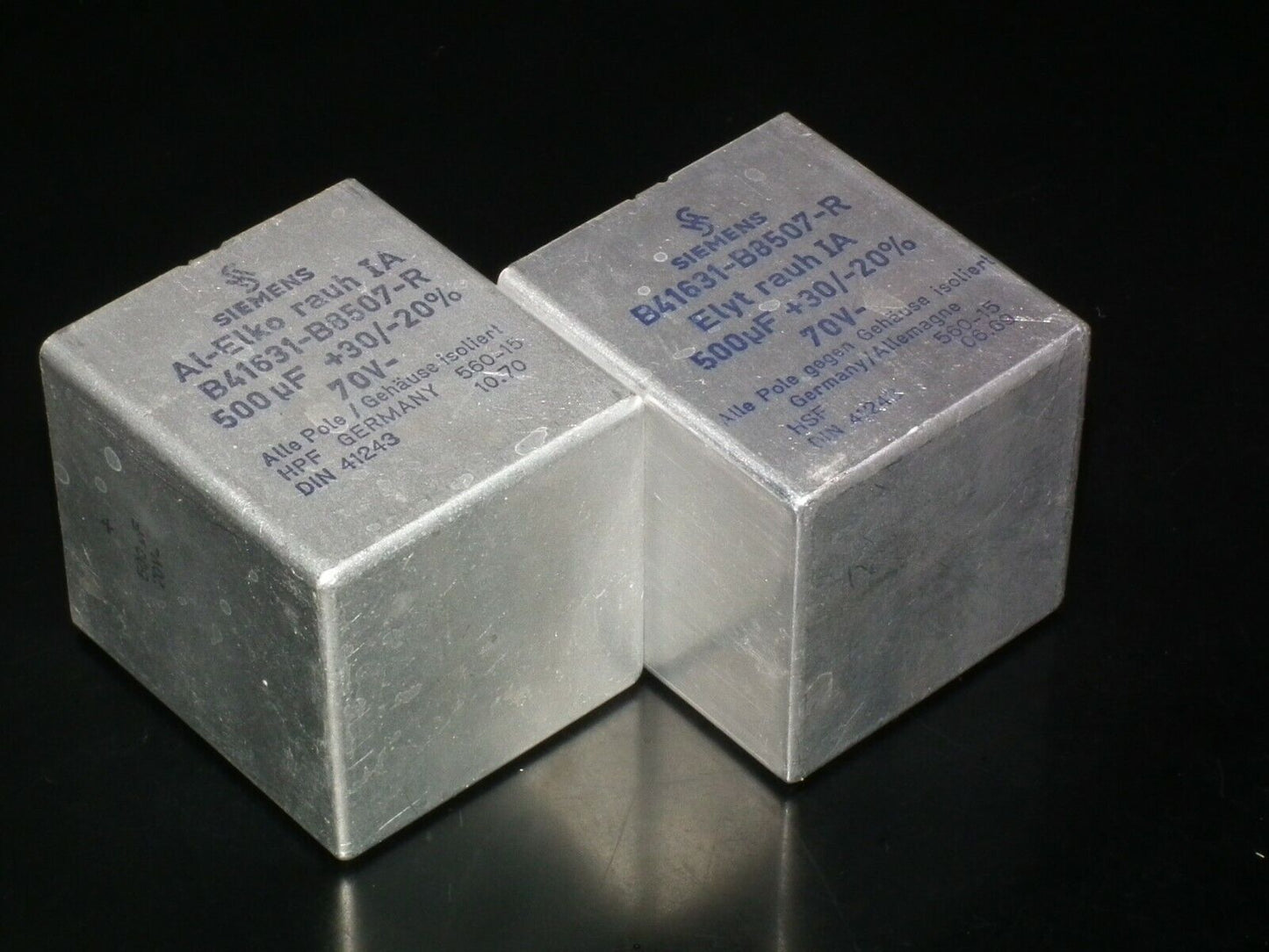 Two vintage Siemens electrolytic capacitors 500uF 70V Klangfilm, Germany 60s