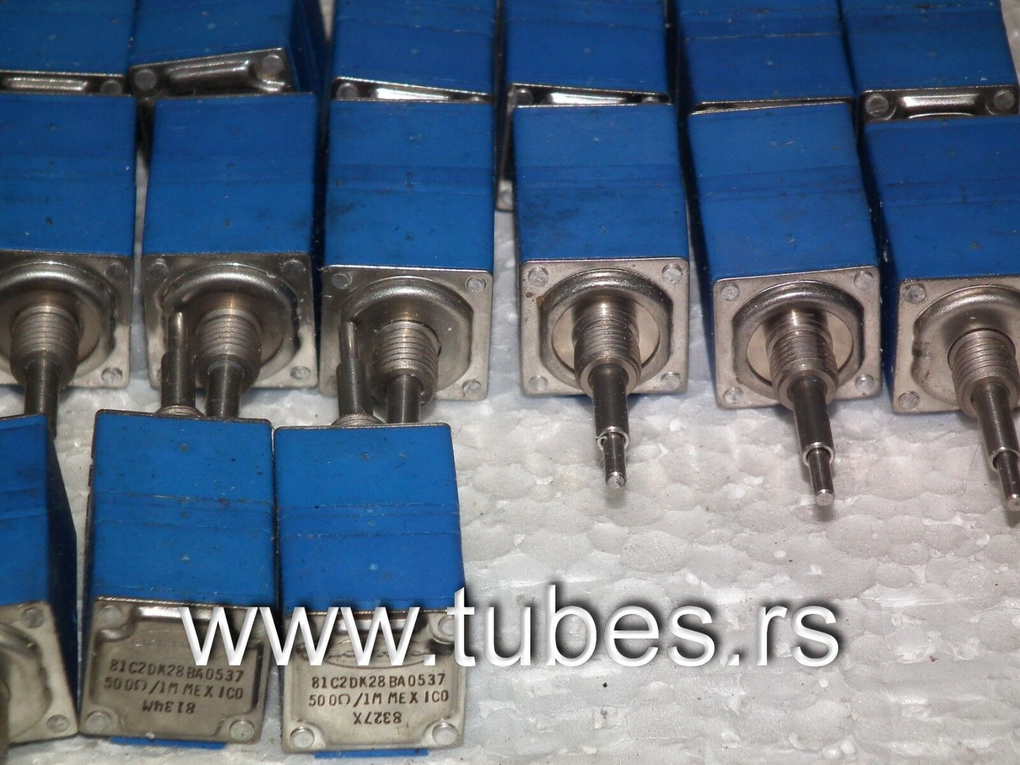 Two (2) NOS Bourns potentiometers 500/1M 81c2dk28 500 ohm / 1Mohm