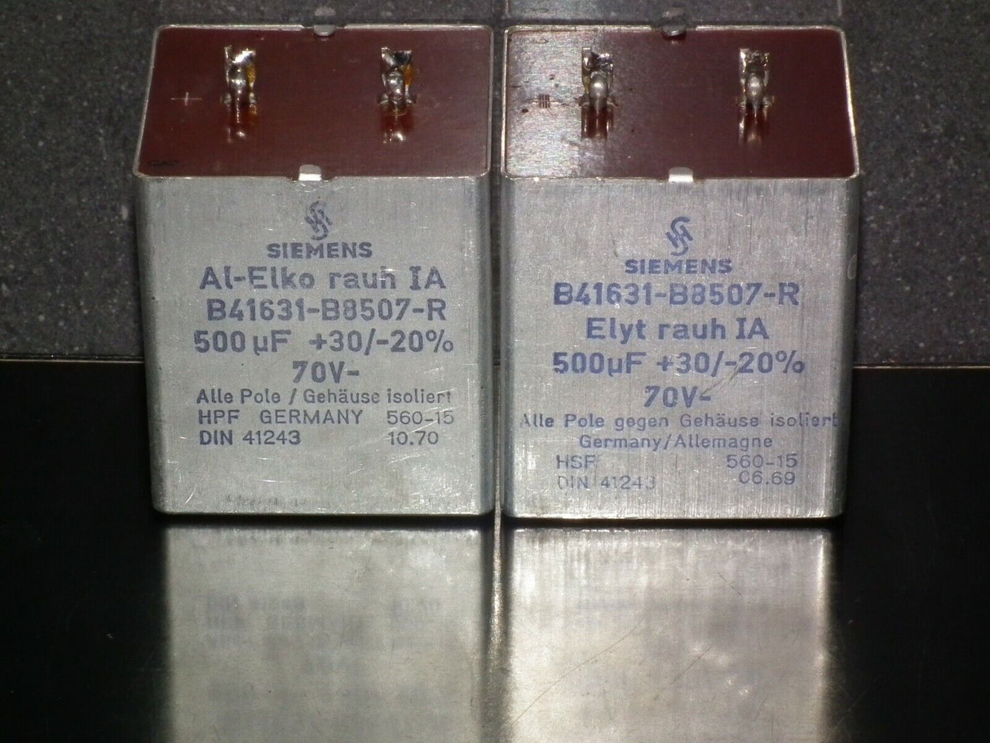 Two vintage Siemens electrolytic capacitors 500uF 70V Klangfilm, Germany 60s
