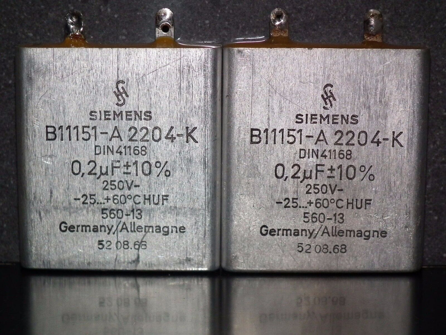 Two vintage Siemens Klangfilm PIO capacitors 0.2 uF / 250V for hi end tube audio