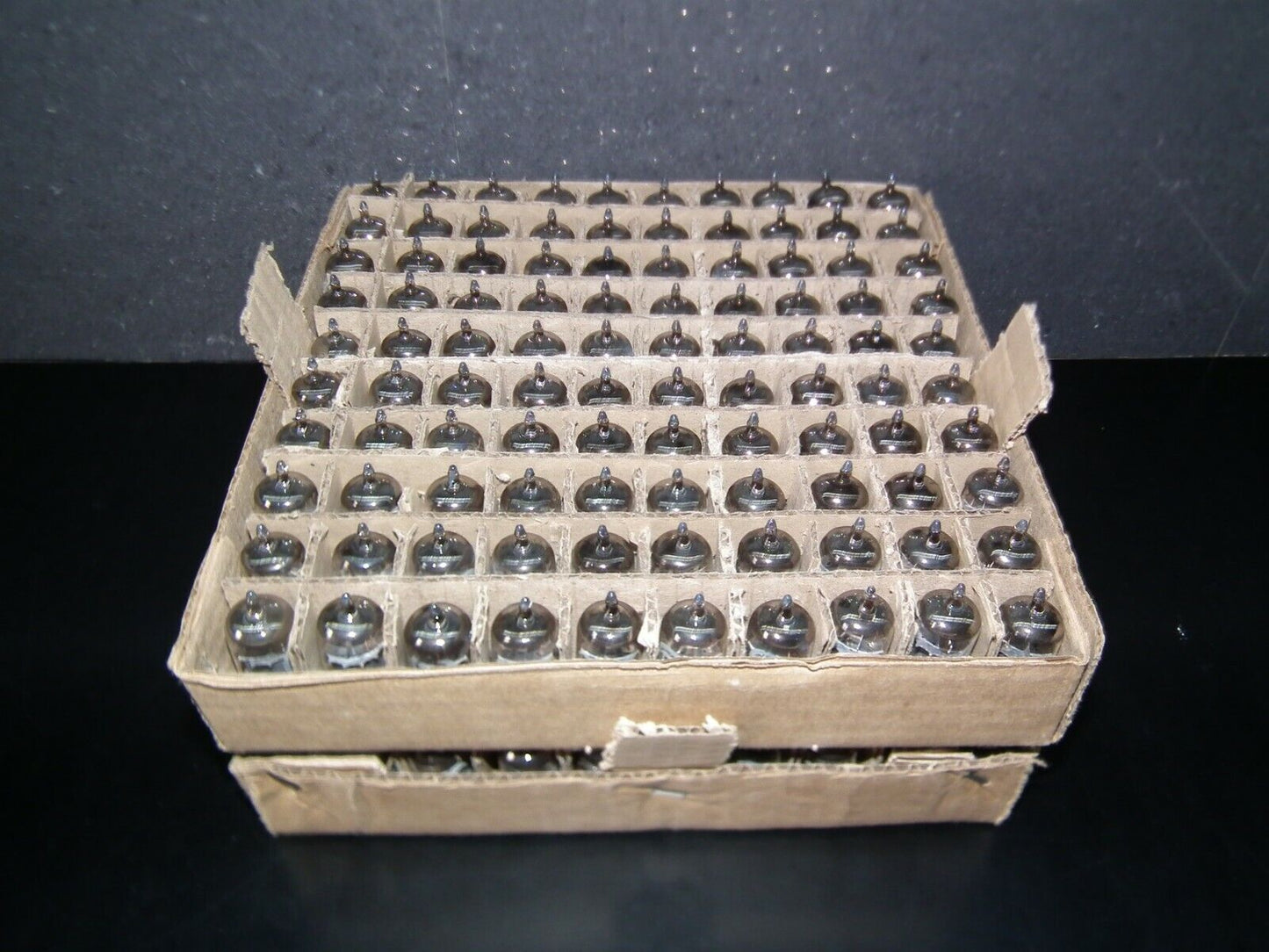 ECF80 6BL8 EI Philips NOS 100pcs Factory Master Pack Yugoslavia 100 pieces 6F1P