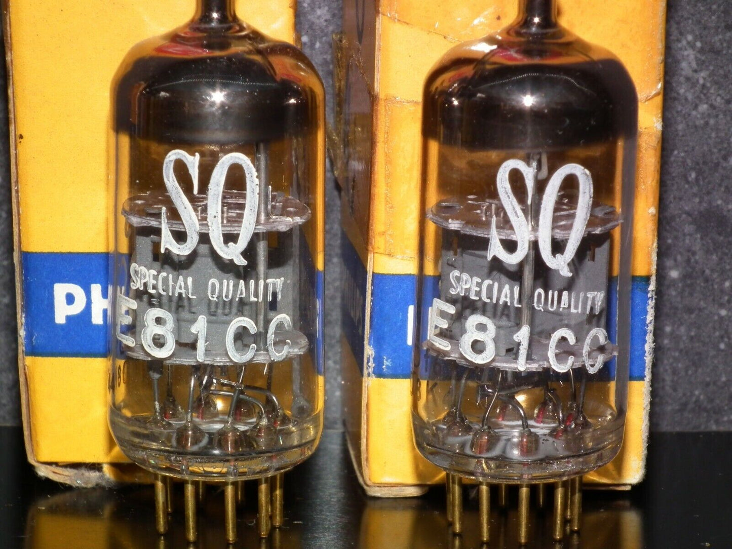 Valvo 6201 (ECC81 12AT7) NOS matched pair rebranded Philips RARE DISC GETTER