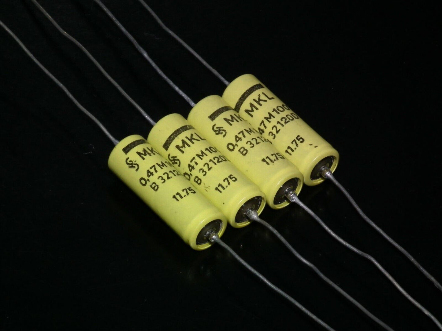 Four 4 NOS vintage Siemens MKL Capacitors 470nF 100V Klangfilm West Germany 70s