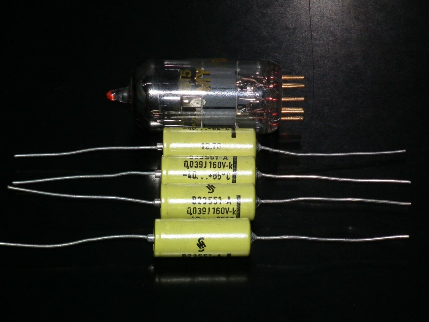 Four 4 NOS vintage Siemens MKL Capacitors 39nF 160V Klangfilm West Germany 70s
