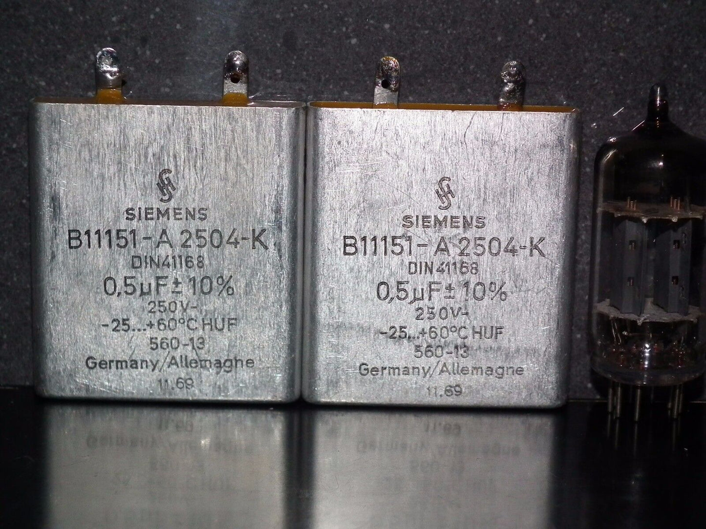 Two vintage Siemens PIO capacitors 0.5uF 250V Klangfilm Made in Germany in 60s