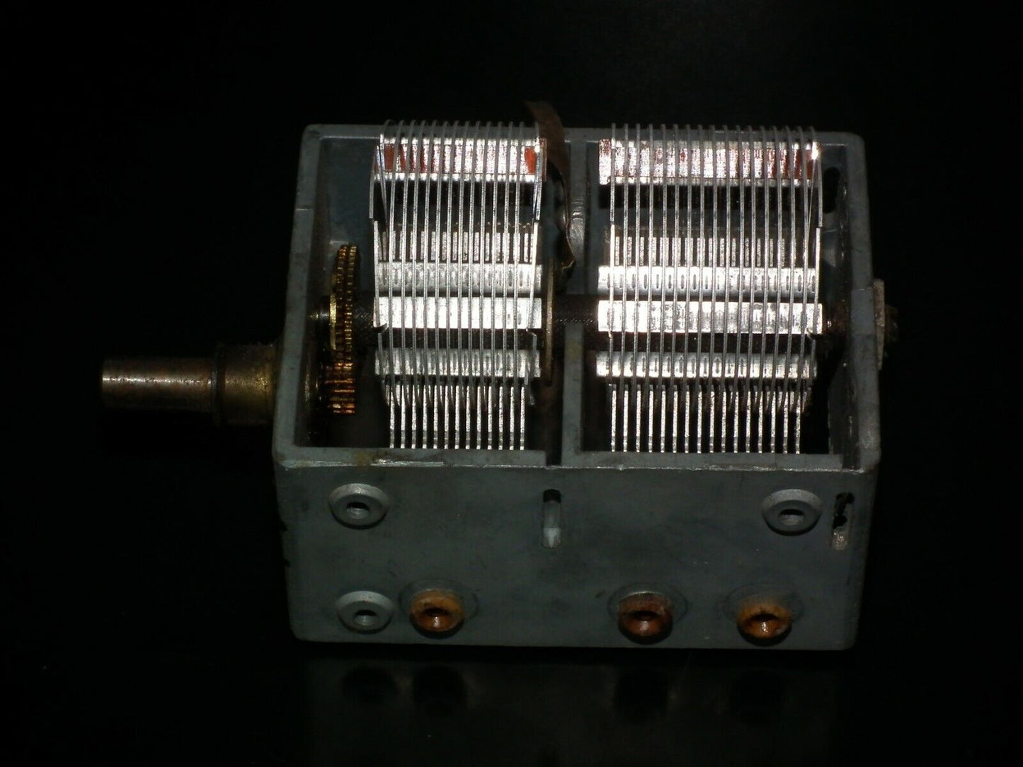 AIR VARIABLE CAPACITOR 440pF + 490pF for MW SW Tube radio receivers