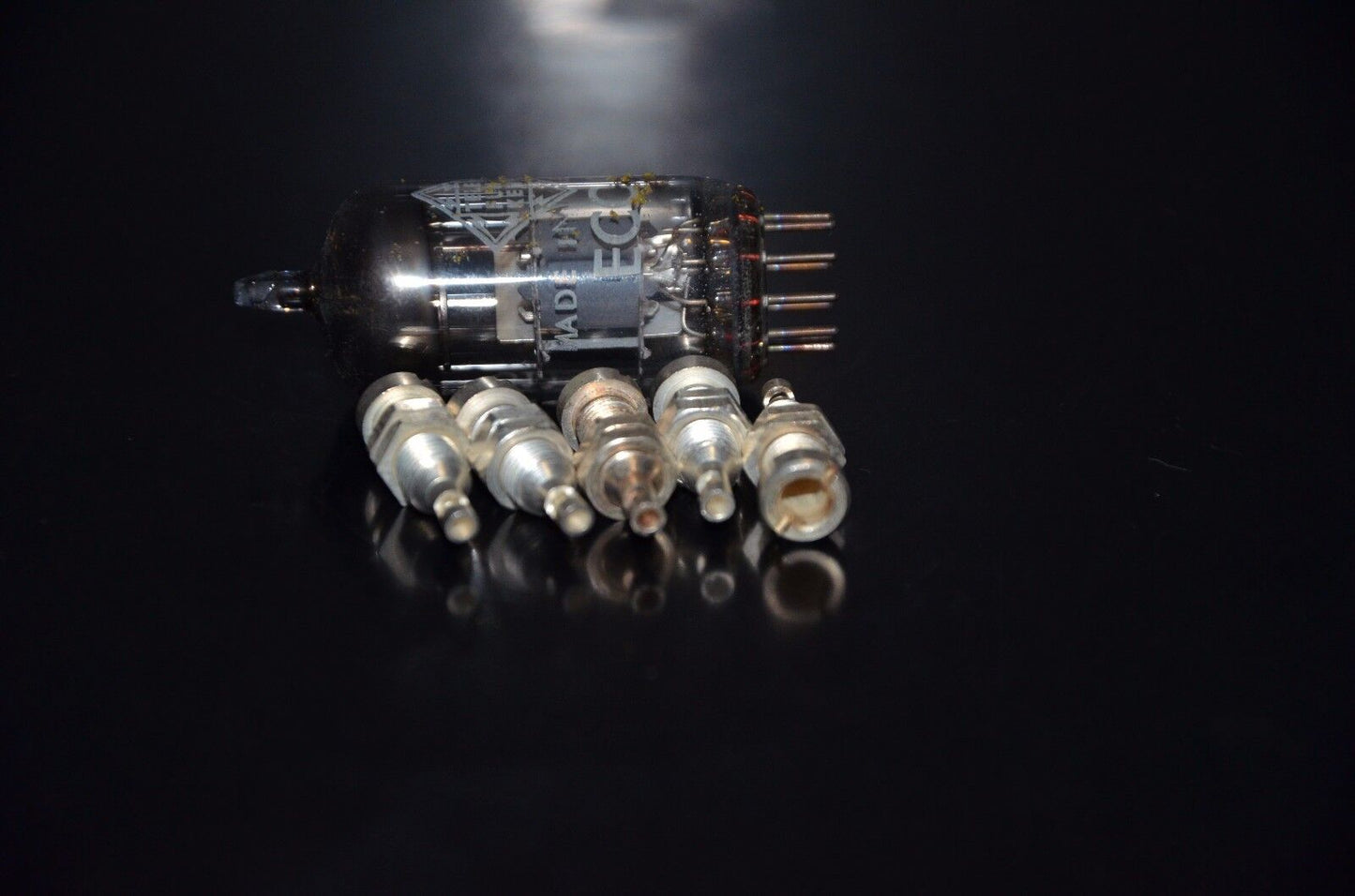 Two NOS Siemens Grounding Post Connectors (terminal) for tube audio Klangfilm