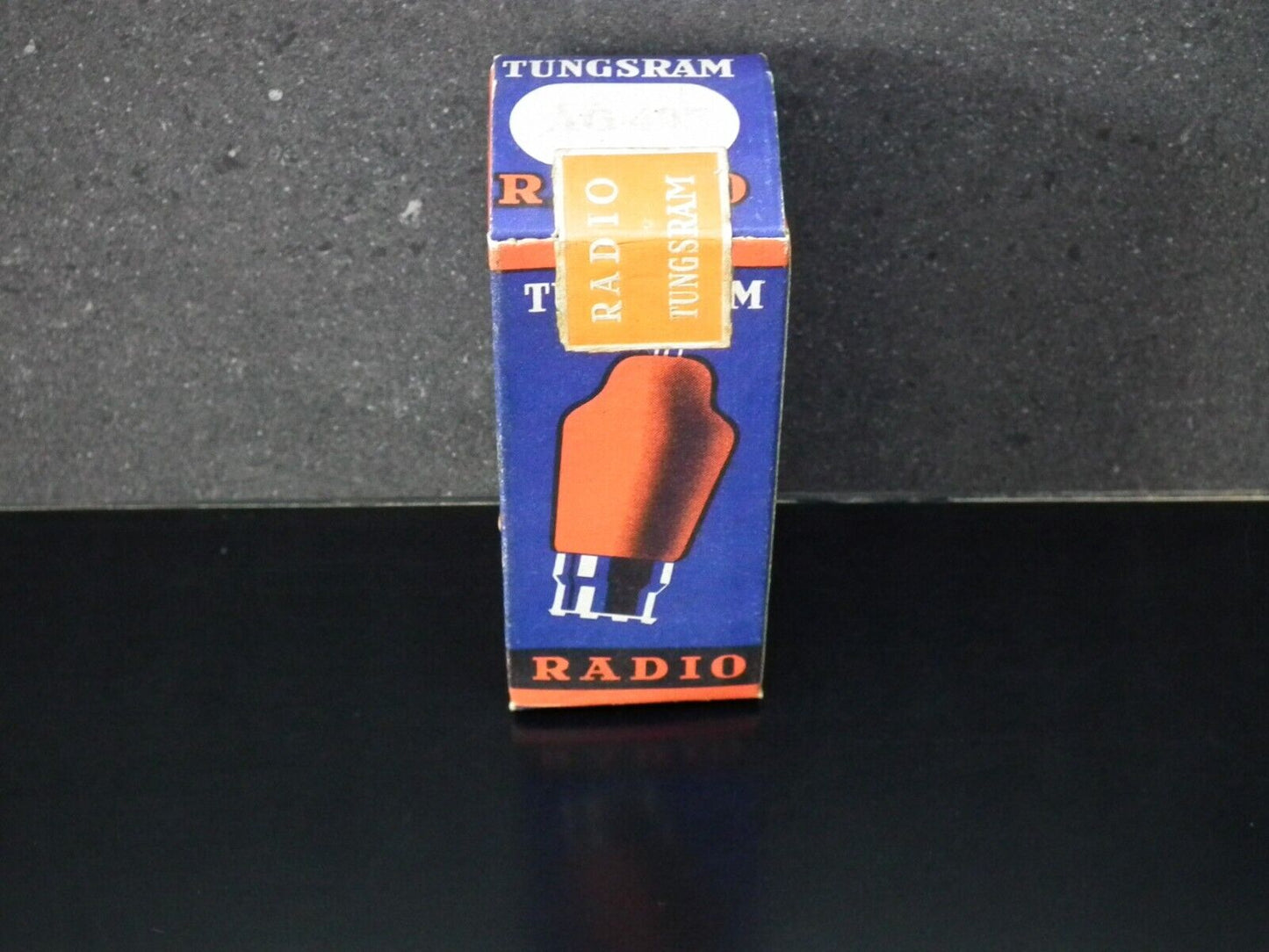 One (1 pcs) AG495 Tungsram REN904 NOS NIB