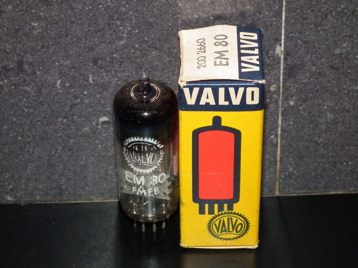 One (1 pcs) EM80 Valvo NOS NIB Tuning Indicator Tube Magic Eye