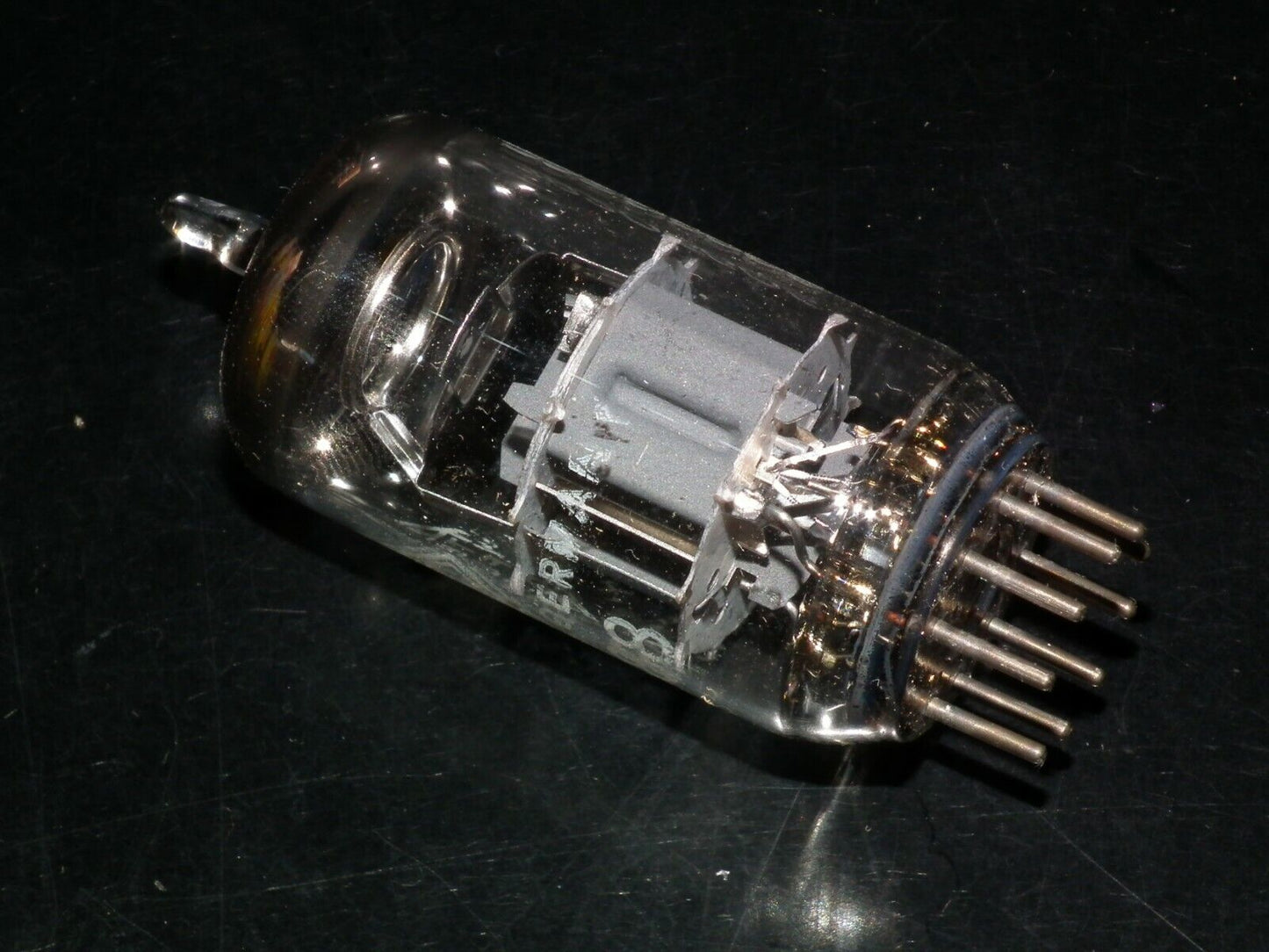 ECC88 Telefunken 6DJ8 NOS NIB balanced sections, low noise, diamond bottom