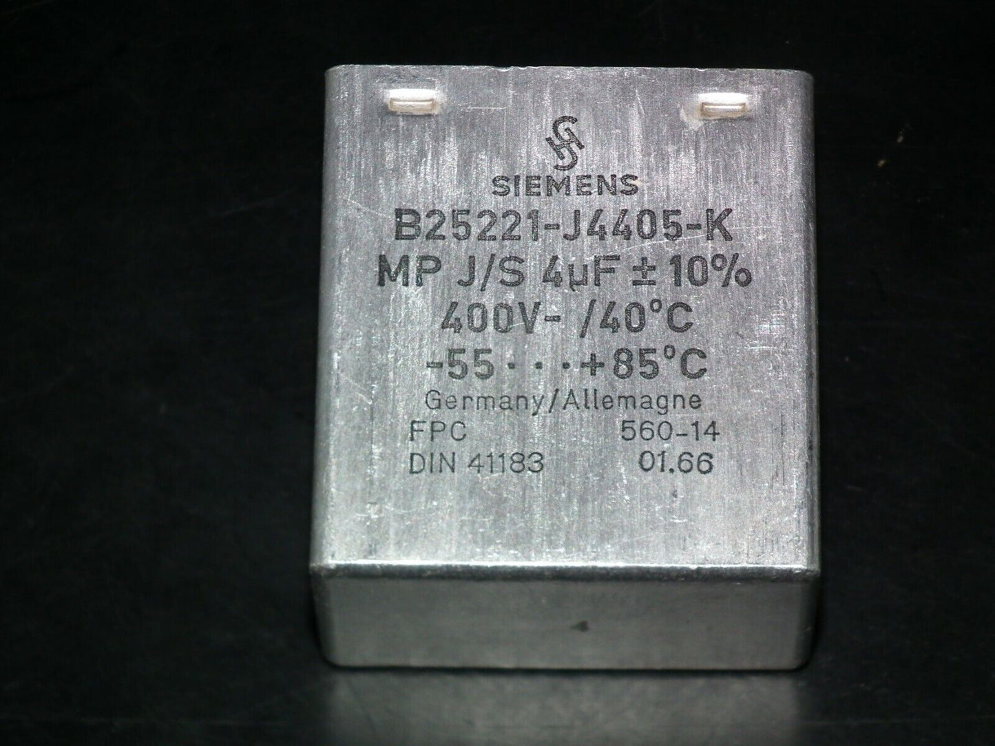Two vintage Siemens PIO capacitors 4.0 uF / 400V Klangfilm tube audio Jan 1966
