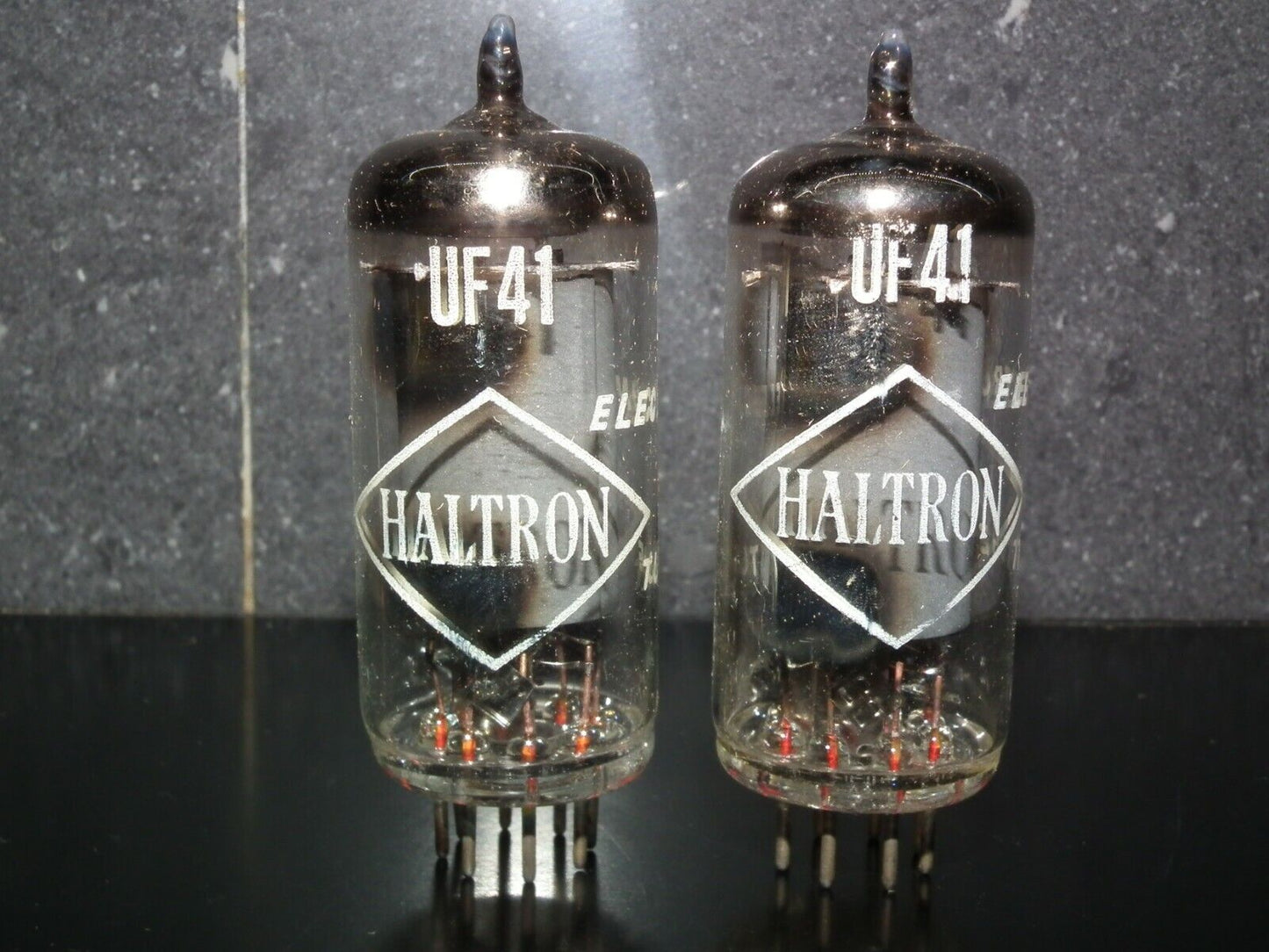 UF41 Haltron Radio Receiver Tube NOS NIB Old Europe tube radio from 60s