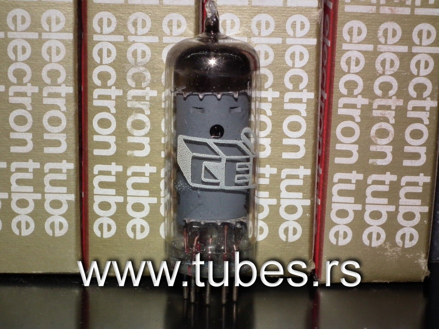 ECH81 CEI 6AJ8 Made in UK NOS NIB