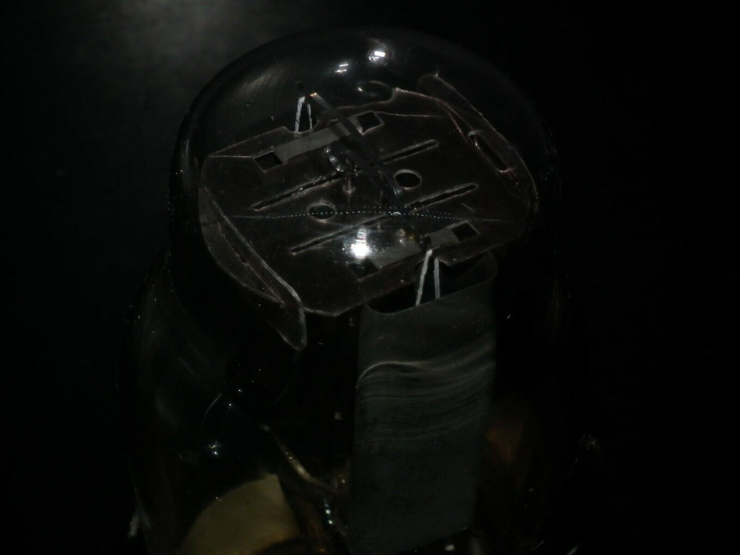 AZ1 Philips, USED tested NOS 90%, glass particles in the base, reglued base