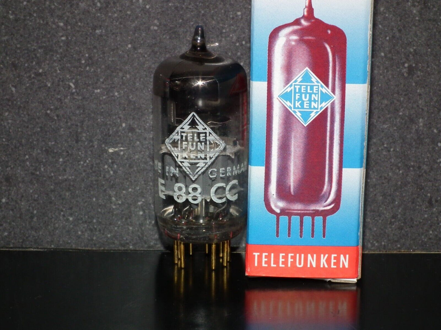 E88CC Telefunken 6922 Tested NOS 115% Balanced Diamond Bottom Ulm West Germany