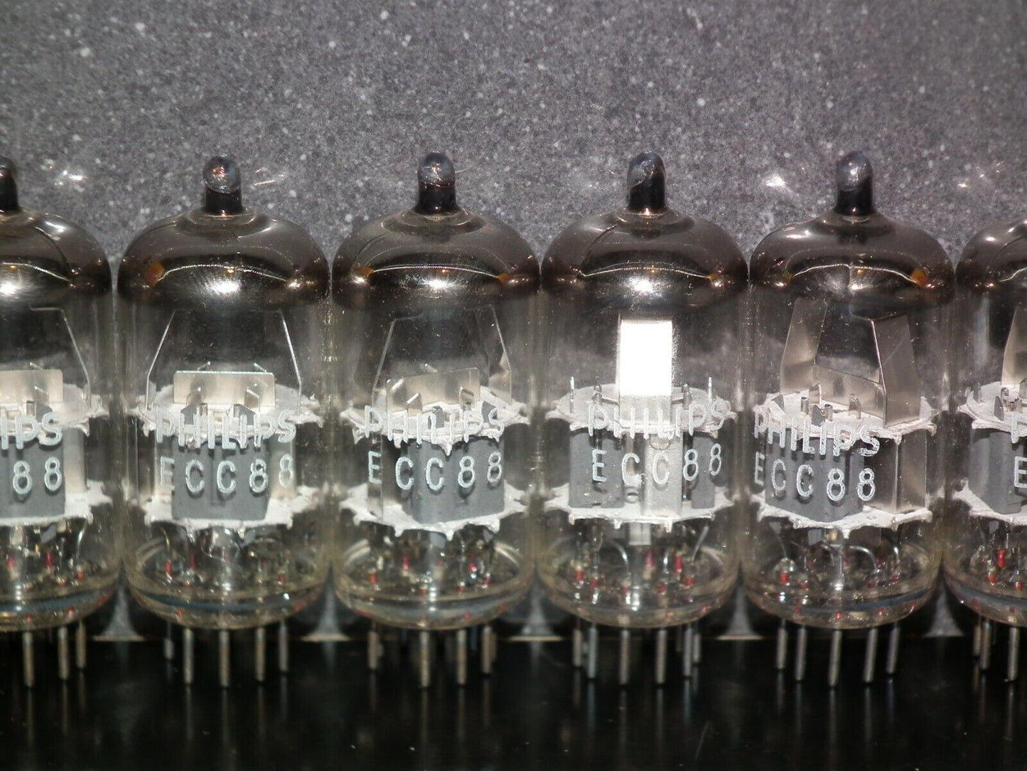 ECC88 6DJ8 Philips Holland NOS Platinum Matched Pair ( A frame ) E88CC 6922 sub