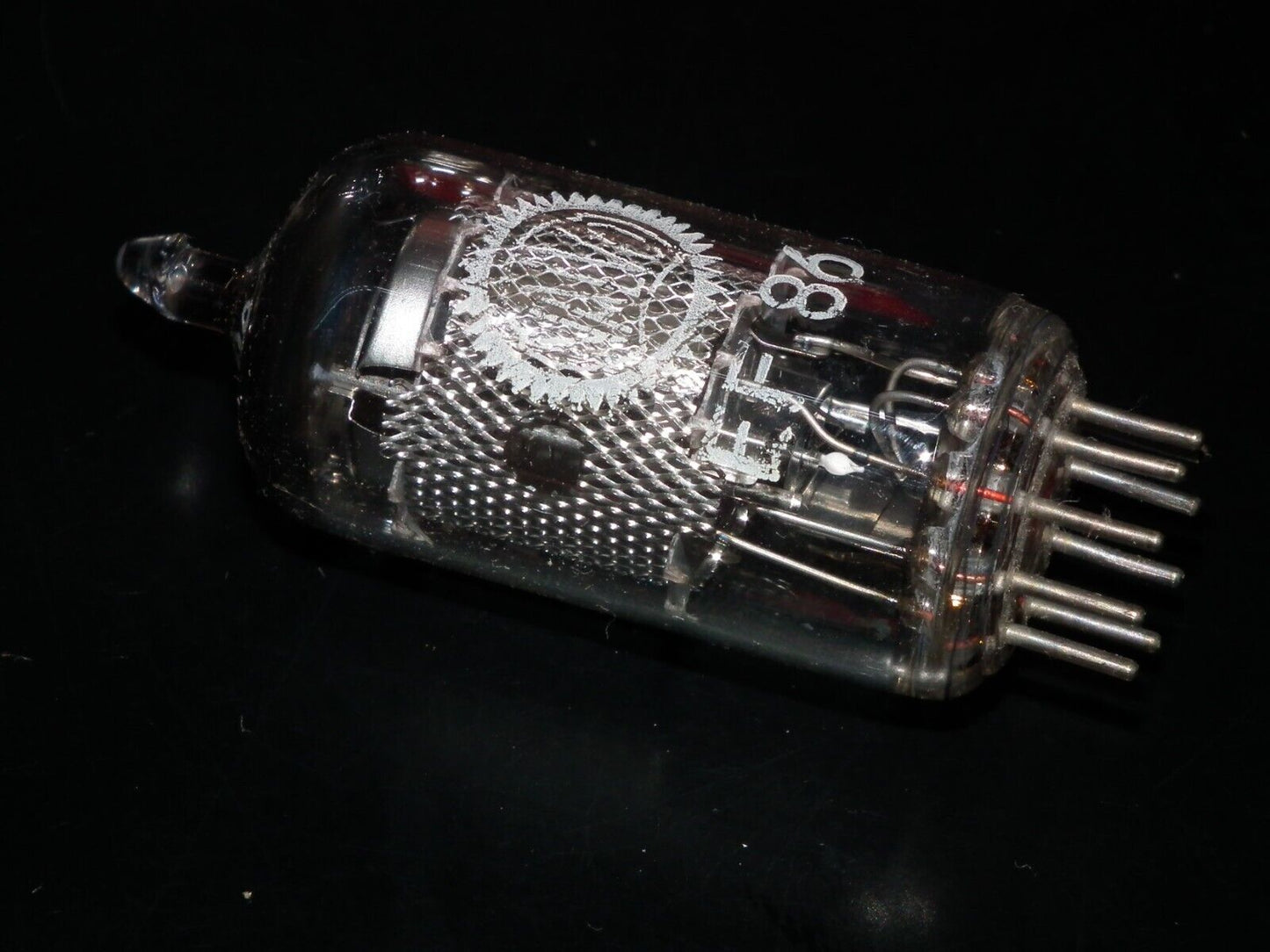 EF86 Valvo 6267 NOS NIB Original White Box Mesh anode, early 60s, low noise