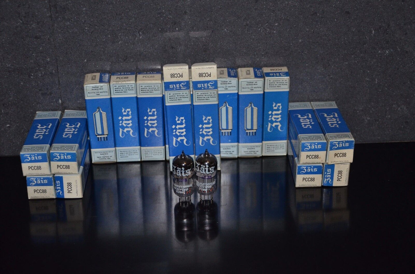 PCC88 7DJ8 ZAIS NOS Matched Pair gray shield cup getter ECC88 6DJ8 Reflektor