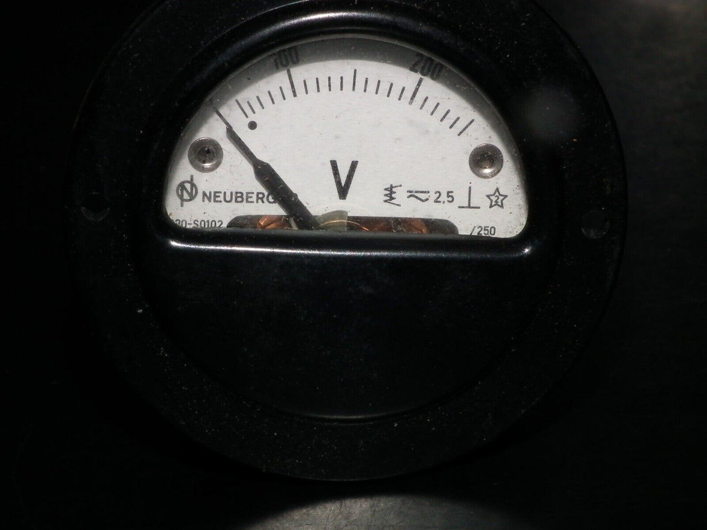 One Vintage Neuberger Instrument Voltmeter 0 - 250V NOS New Old Stock Retro Look