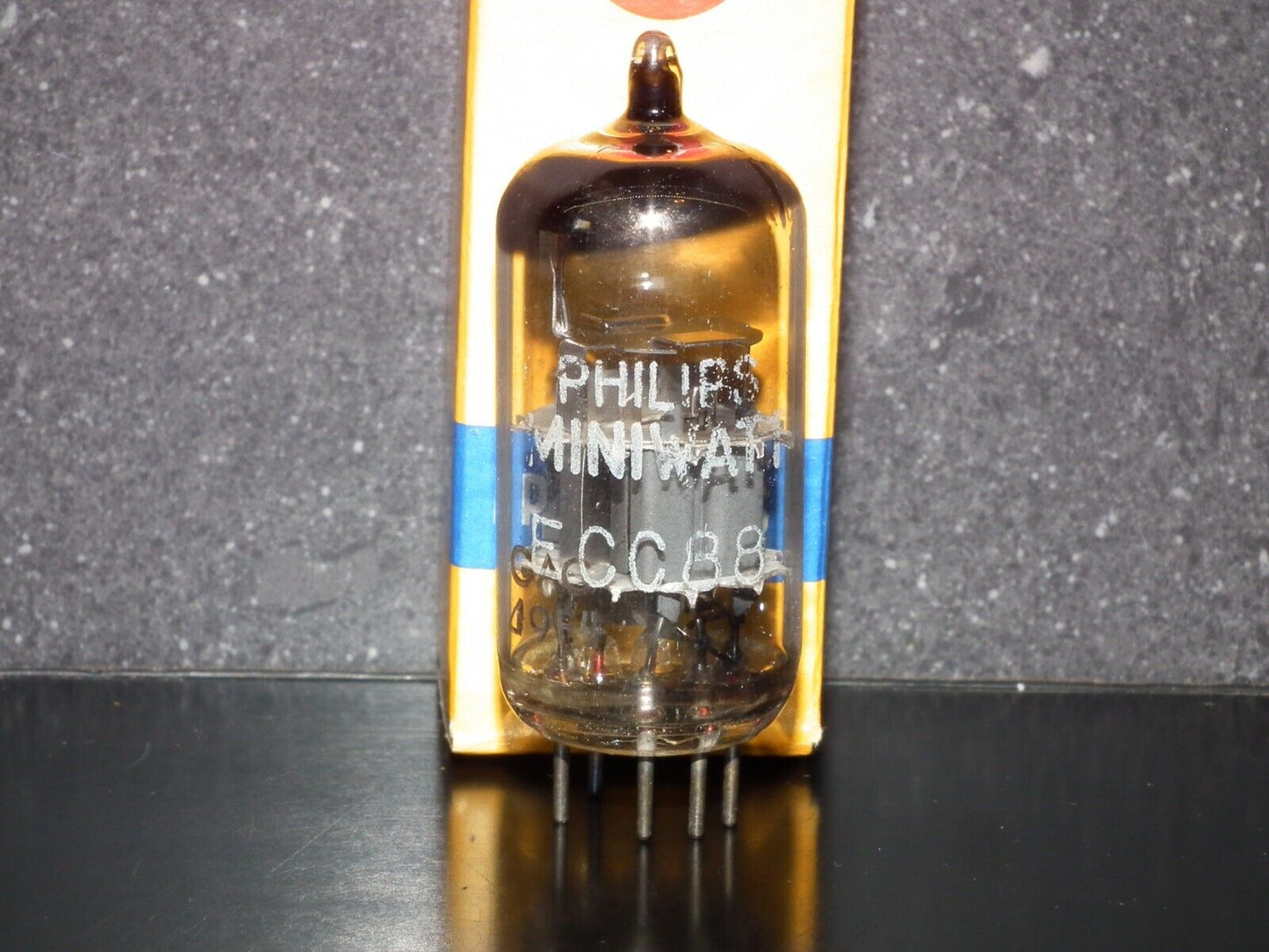 ECC88 6DJ8 Philips Holland Dual Stage E88CC 6922 sub Tested NOS