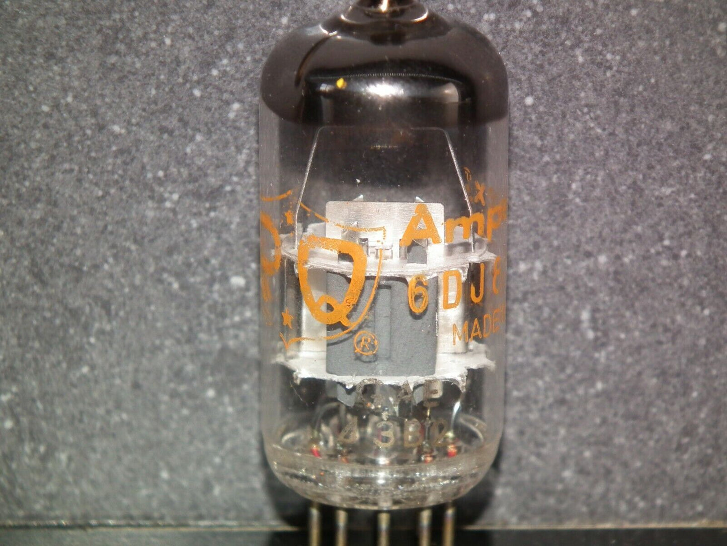 ECC88 Amperex PQ 6DJ8 NOS balanced sections, low noise, strong example