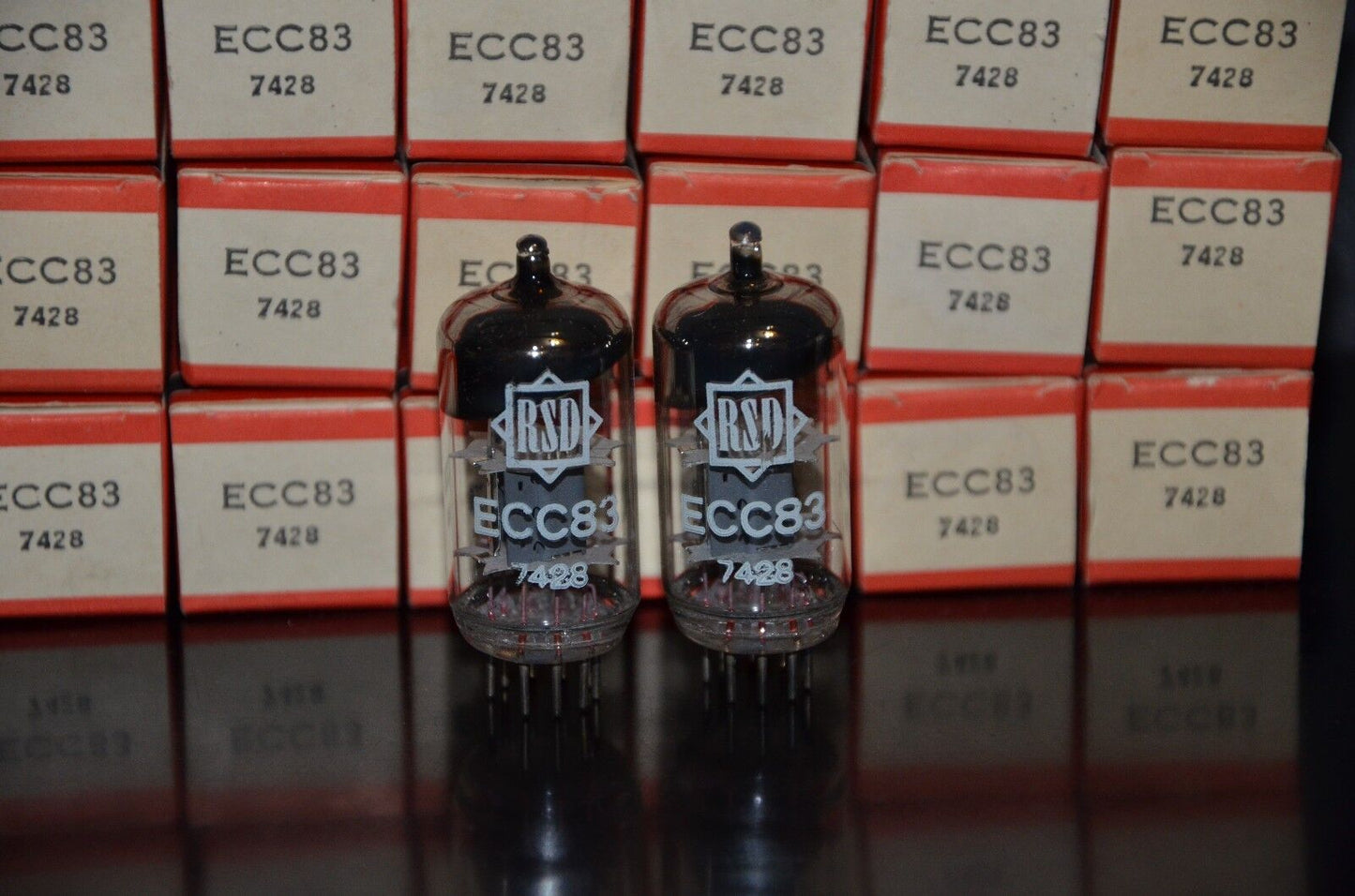 One (1 pcs) ECC83 12AX7 RFT Germany rebranded RSD NOS NIB Single Tube