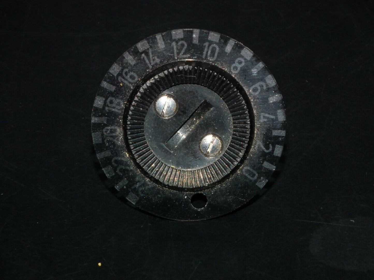 One (1 pcs) Vintage KNOB for 6mm shaft 0-24 Black Transparent Marks