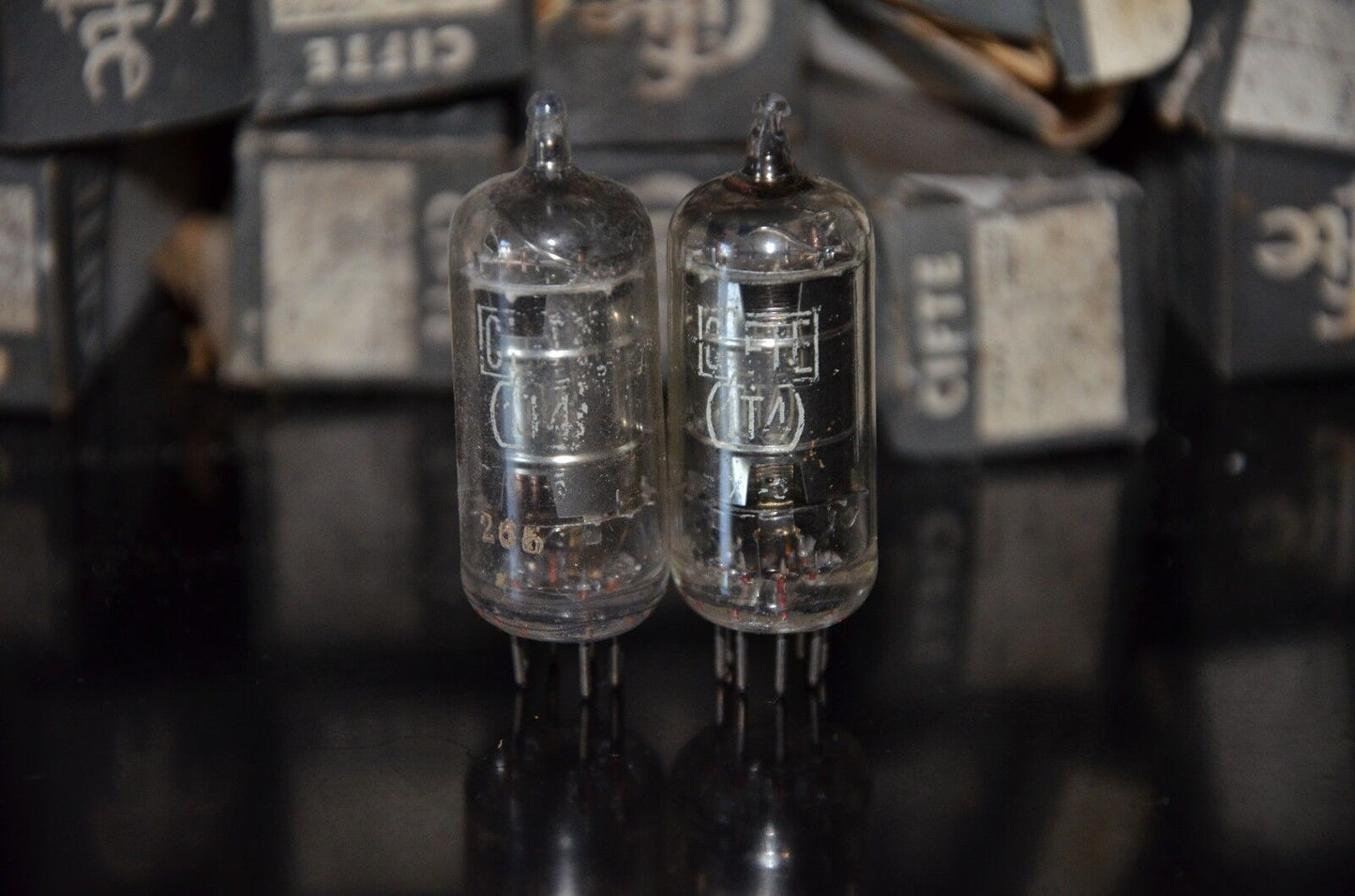 1T4 DF91 Cifte NOS Platinum matched pair rare old inclined square getter version