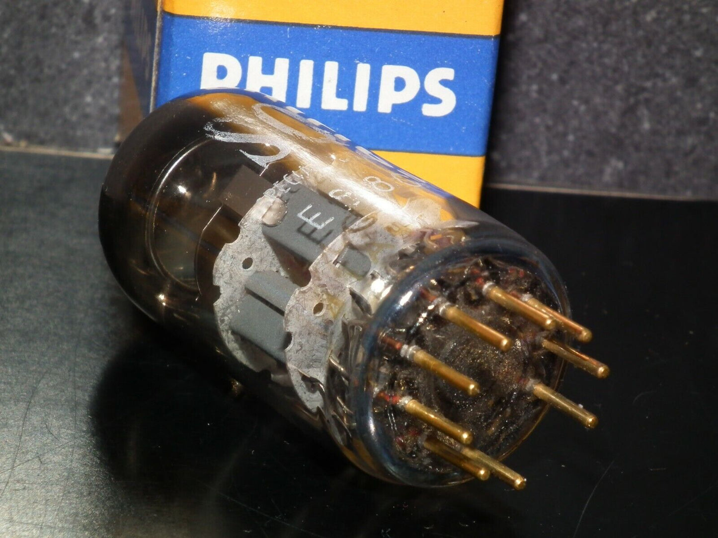 E88CC Philips 6922 USED Tested 70% of NOS Dual Stage Getter, Gold pins