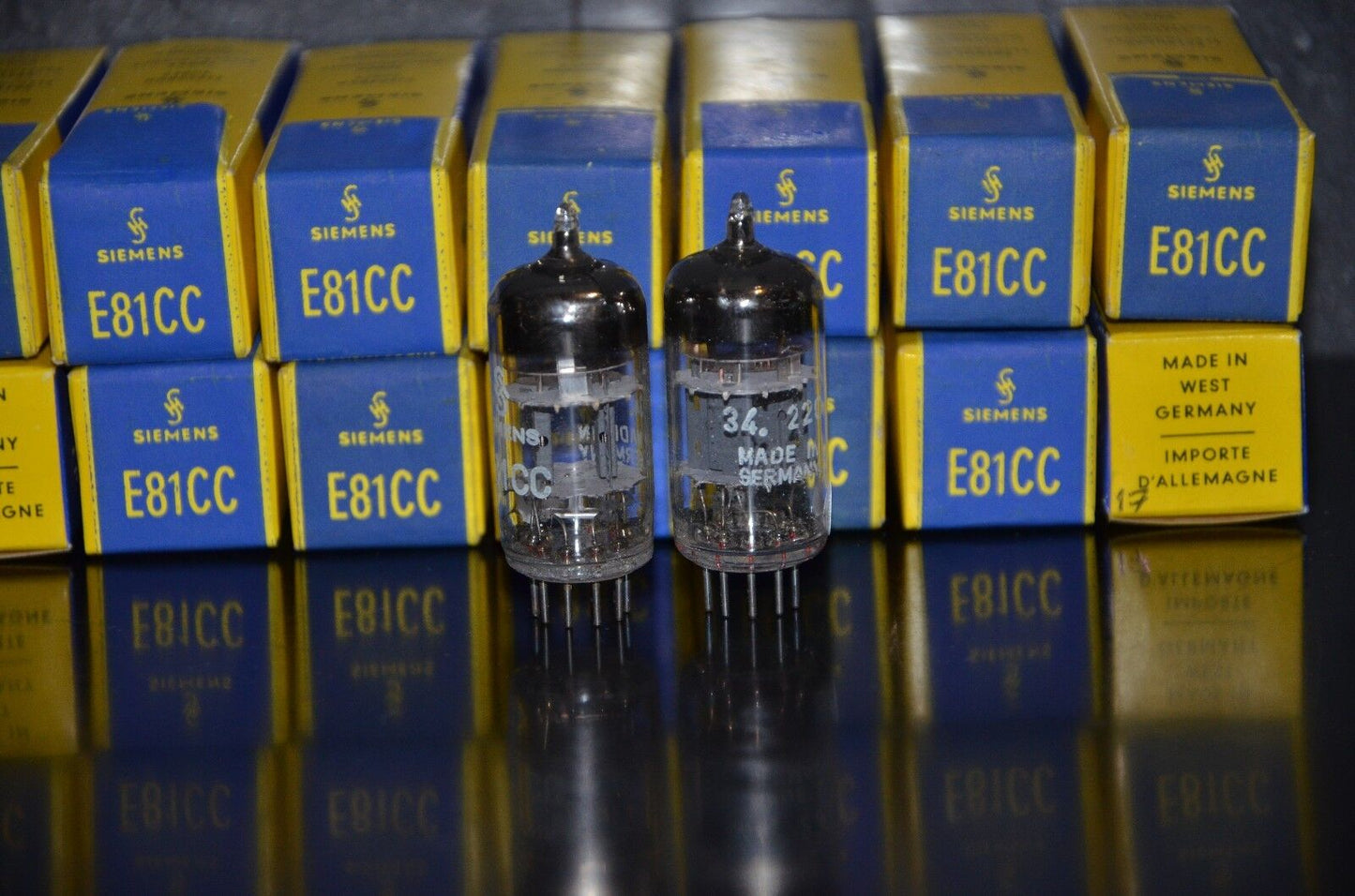 Siemens & Halske E81CC ECC801S 6201 ECC81 12AT7 NOS (triple mica, West Germany)