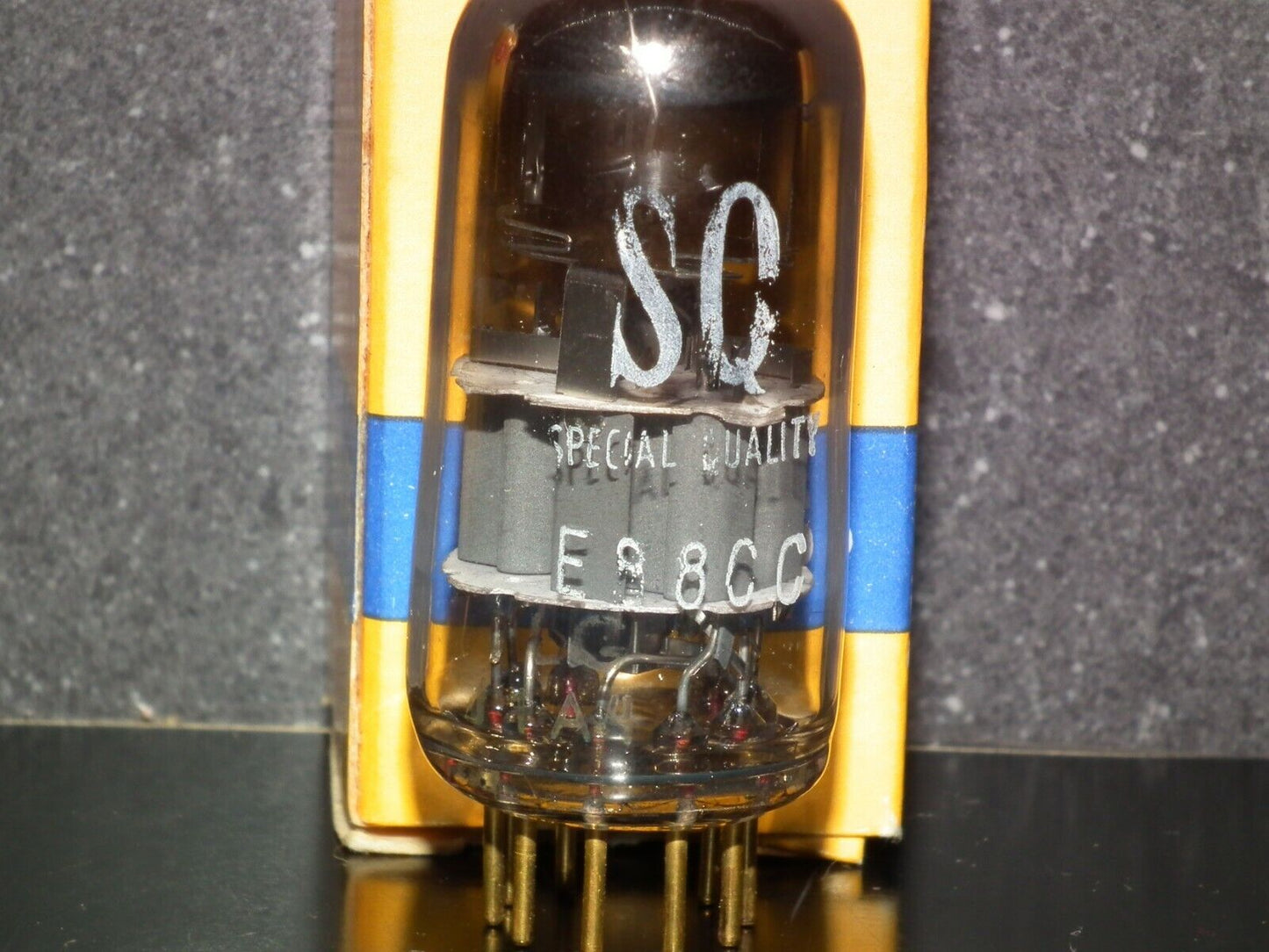 E88CC Philips 6922 USED Tested 70% of NOS Dual Stage Getter, Gold pins