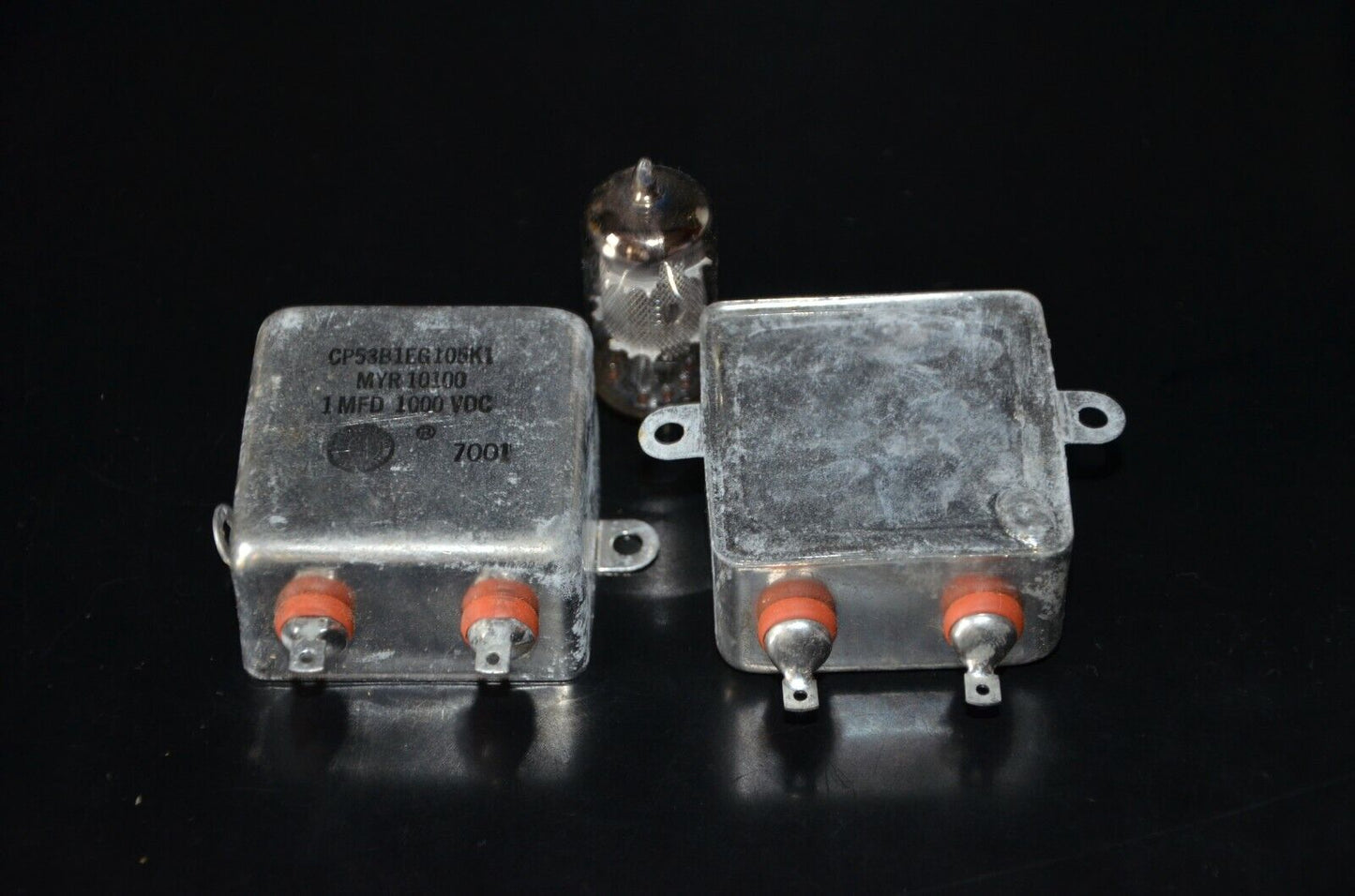 NOS WEST CAP SPRAGUE PIO hermetically sealed capacitor 1u 1000V CP53B1EG105K1