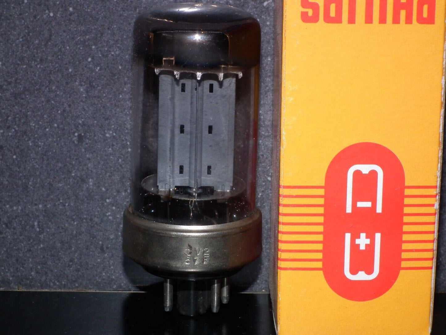 GZ34 Philips Eindhoven RARE Metal Base 5AR4 Used Tested NOS 470 / 465 mA tv2 57f