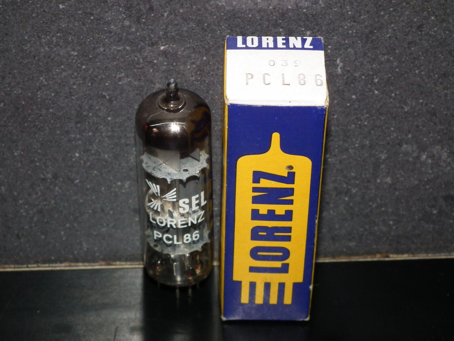 One (1 tube) PCL86 14GW8 Lorenz NOS NIB