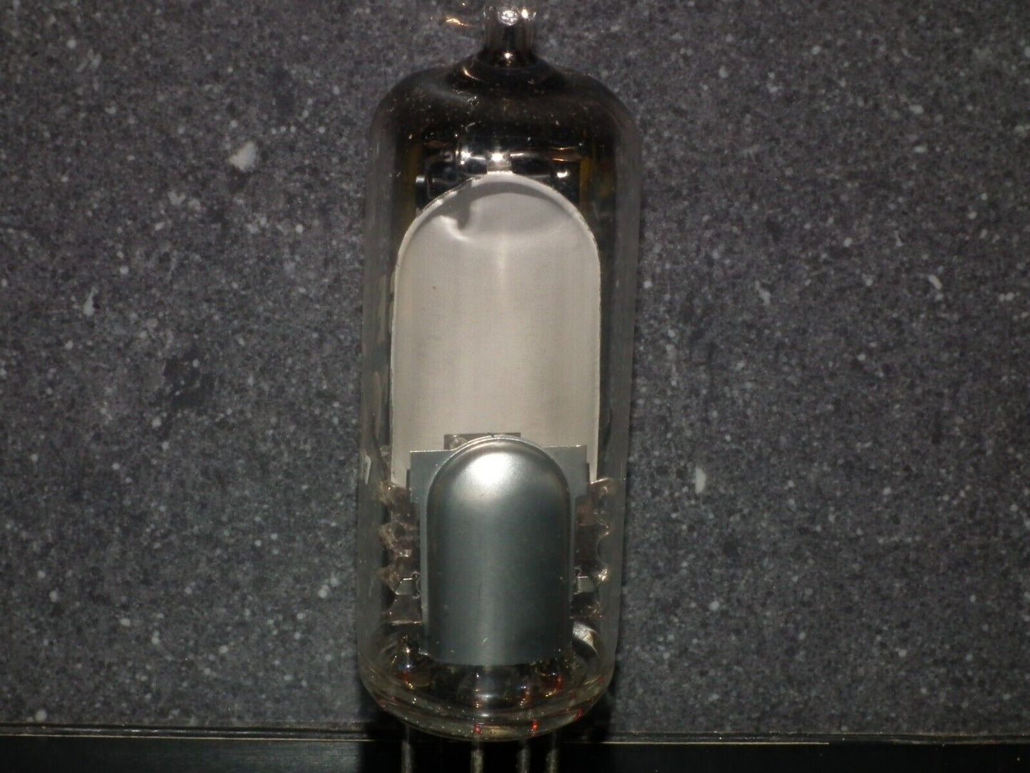 EM80 Lorenz Rare D Getter late 50s tuning eye tube Indicator NOS NIB