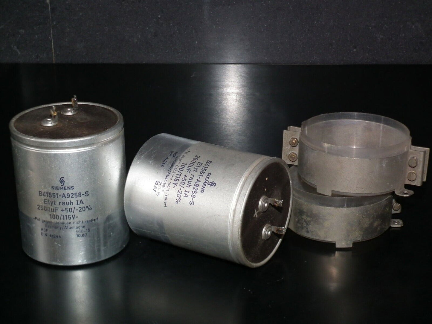 Two vintage Siemens electrolytic capacitors 2500uF / 115V Klangfilm October 1967