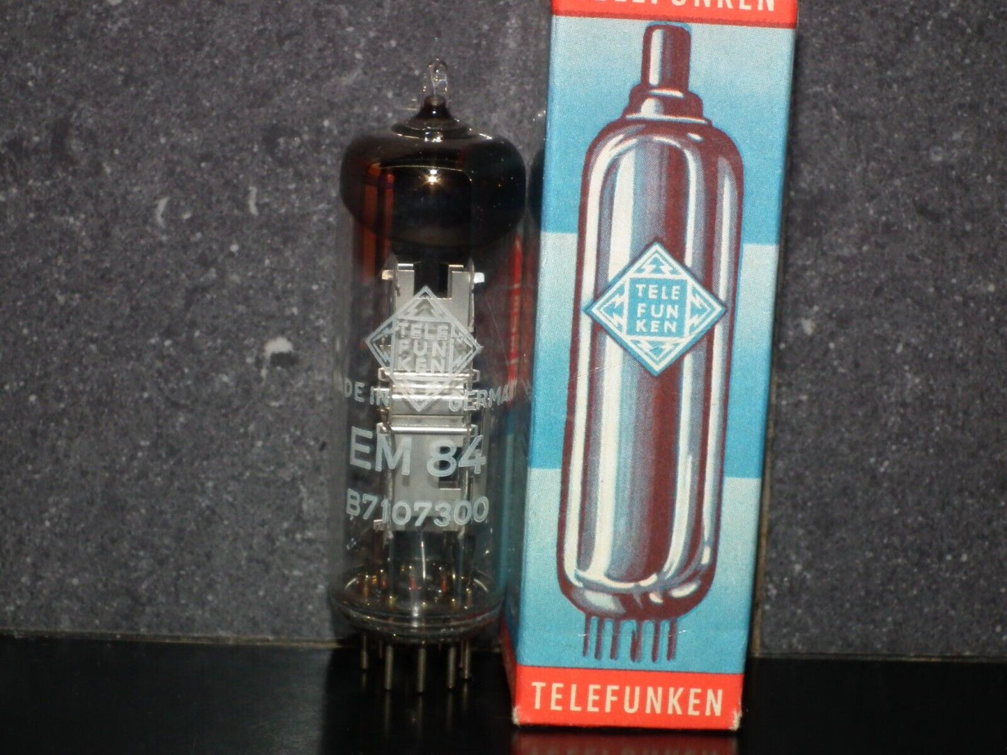 EM84 Telefunken NOS NIB Magic Eye Tuning Eye Old European Tube Radio Receiver